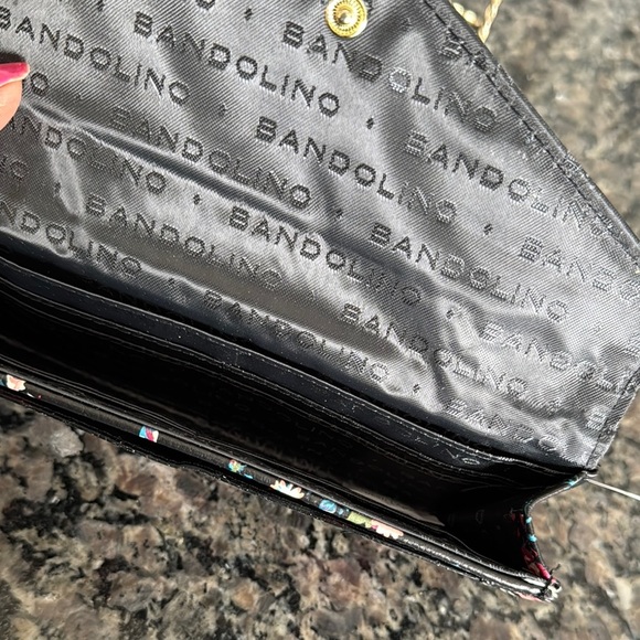 Bandolino Black and Pink Wallet Wristlet with Floral Design NWOT - Picture 2 of 8